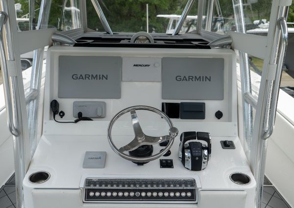 Invincible 36' OPEN FISHERMAN image