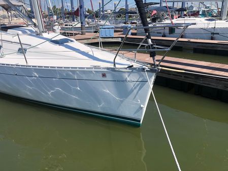 Beneteau Oceanis 300 image