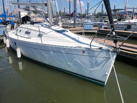 Beneteau Oceanis 300 image