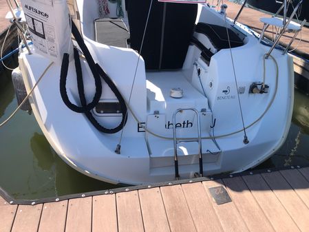 Beneteau Oceanis 300 image