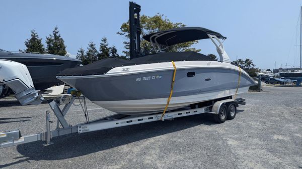 Sea Ray SDX 270 Outboard 