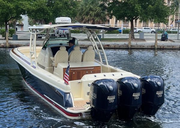 Chris-Craft Catalina 34 image