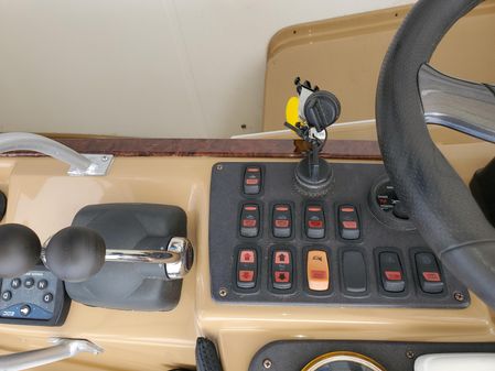 Carver 564 Cockpit Motor Yacht image