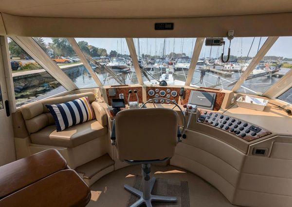 Meridian 490-PILOTHOUSE image