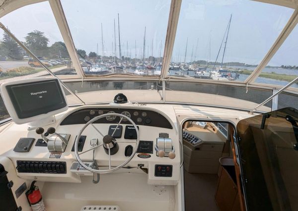 Meridian 490-PILOTHOUSE image