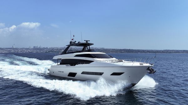 Ferretti Yachts 780 