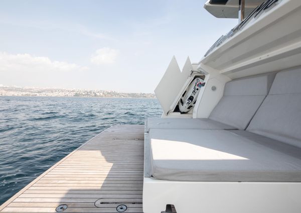 Ferretti-yachts 780 image