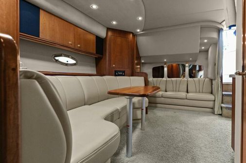 Cruisers Yachts 3672 Express image