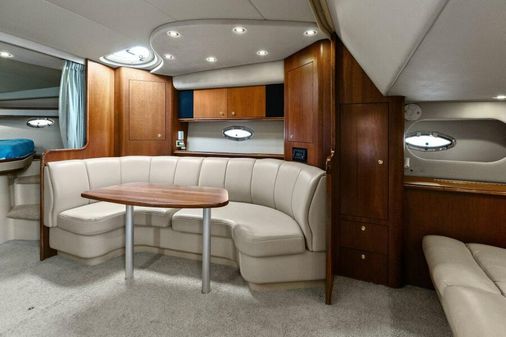 Cruisers Yachts 3672 Express image