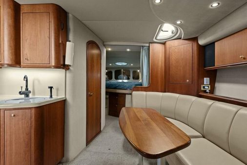 Cruisers Yachts 3672 Express image