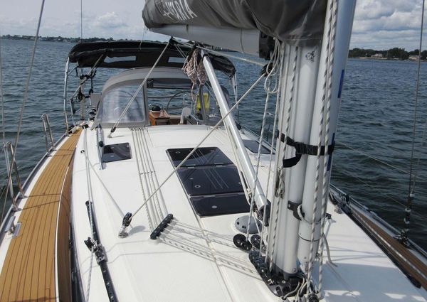 Bavaria Cruiser 37 image