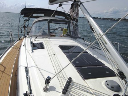 Bavaria Cruiser 37 image