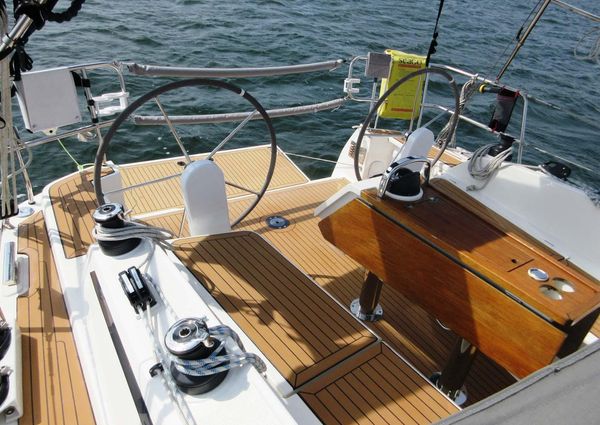 Bavaria Cruiser 37 image