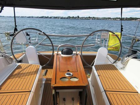 Bavaria Cruiser 37 image