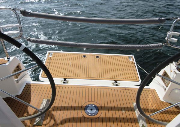 Bavaria Cruiser 37 image