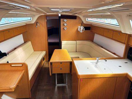 Bavaria Cruiser 37 image