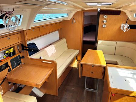 Bavaria Cruiser 37 image