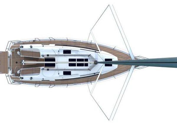 Bavaria Cruiser 37 image