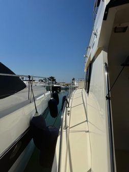 Hatteras 52 image