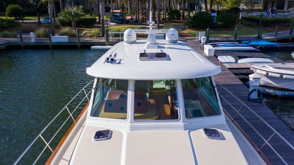 Sabre 45 Salon Express image
