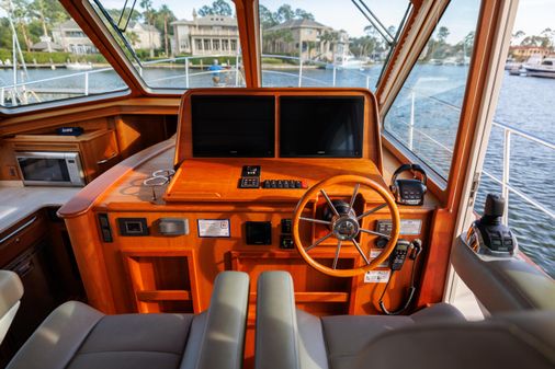 Sabre 45 Salon Express image