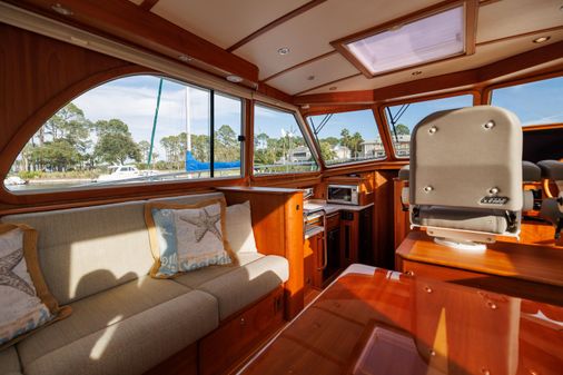 Sabre 45 Salon Express image