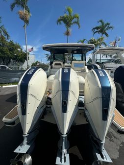 Chris-Craft Calypso 35 image