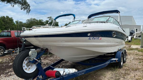 Crownline E 220