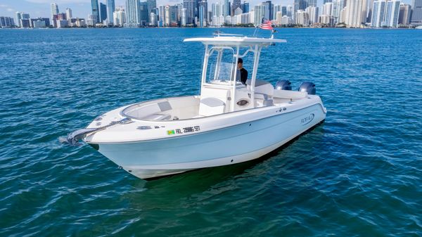 Robalo 242S
