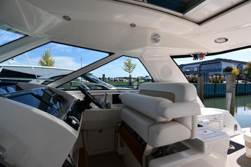 Sea-ray 450-SUNDANCER image