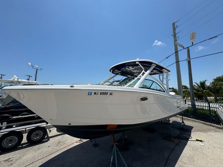 Robalo R317 image