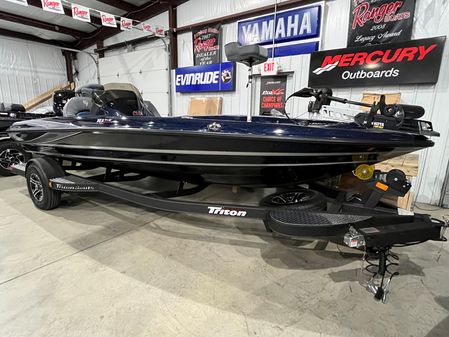 Triton 18 TRX image