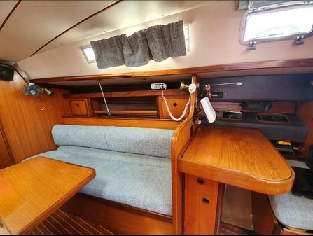 Beneteau FIRST-375 image