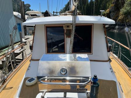 Antigua 58 Pilothouse image