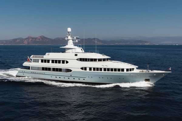Feadship Full Displacement Motor Yacht - main image