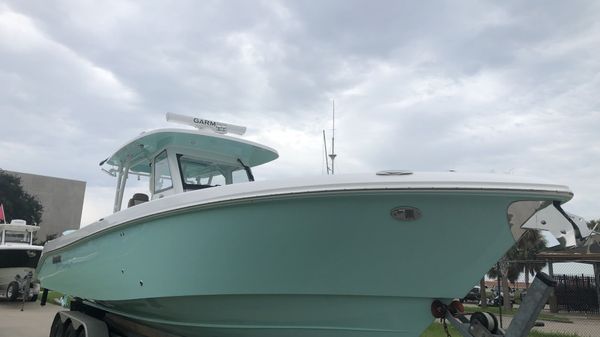 Everglades 365 CC