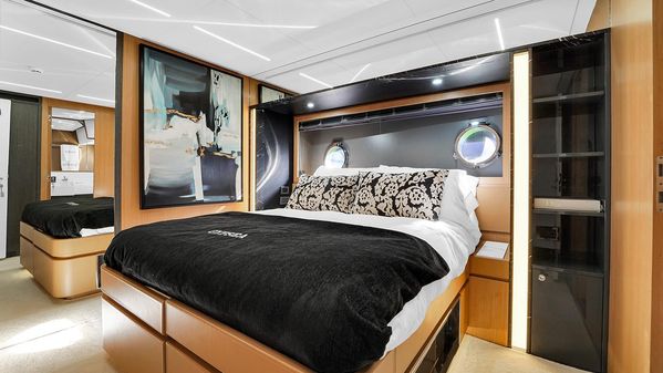 Riva 86' DOMINO image