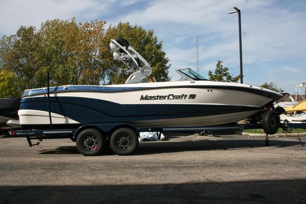 Mastercraft XT25 - main image