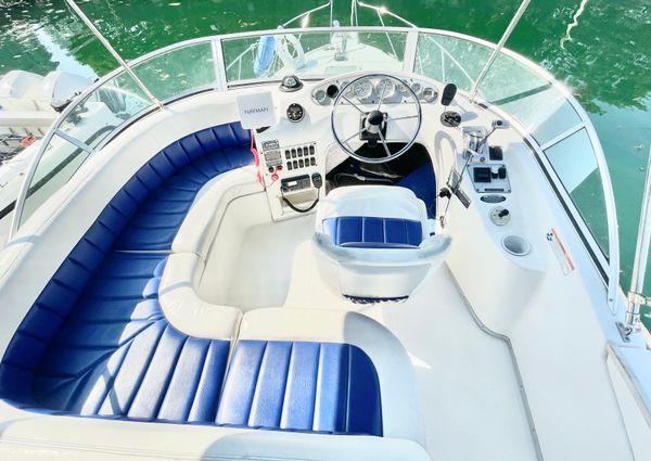 Bayliner Discovery 288 image