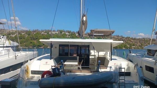 Fountaine Pajot Lucia 40 