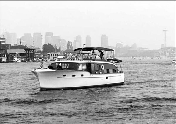 Chris-craft CATALINA image