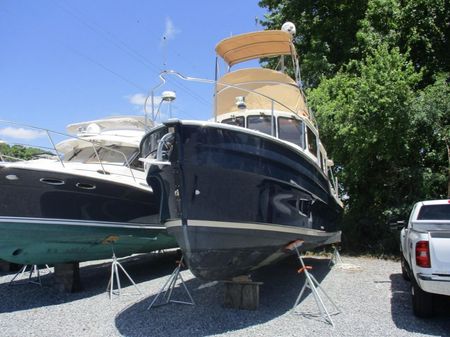 Ranger Tugs R-31 CB image