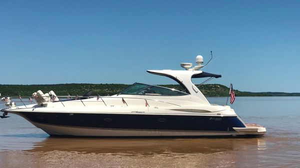 Cruisers Yachts 460 Express 