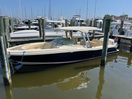 Chris-Craft Calypso 30 image