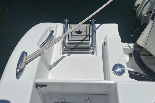 Sea Pro 239 Center Console image