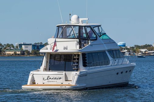 Carver Voyager 57 image