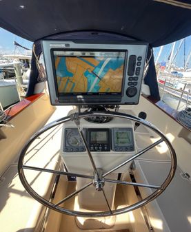 Island Packet 350 image