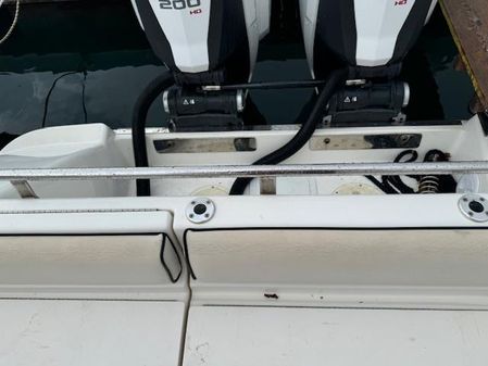 Robalo R265 Walkaround image