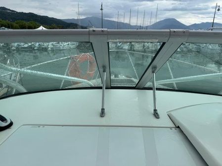 Robalo R265 Walkaround image