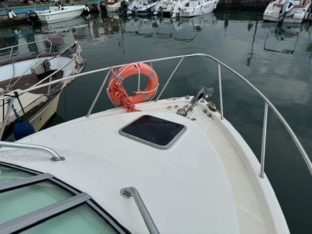 Robalo R265 Walkaround image